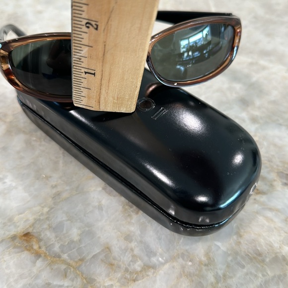 GUCCI Sunglasses - Picture 14 of 16